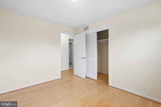 1036 CARPER ST, Mclean, VA 22101