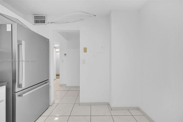 2780 NE 183rd St 115, Aventura, FL 33160