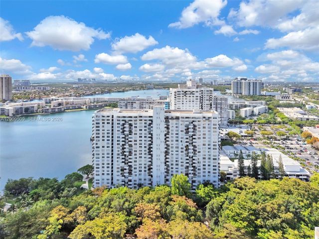 2780 NE 183rd St 115, Aventura, FL 33160