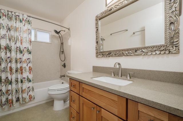 6048 14th St, Sacramento, CA 95822