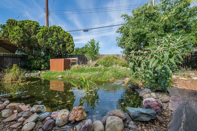 6048 14th St, Sacramento, CA 95822