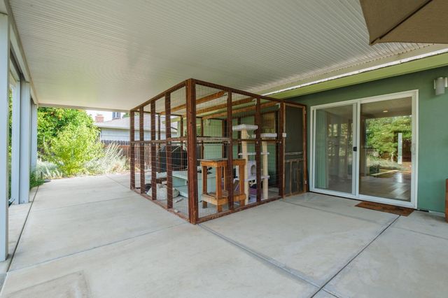 6048 14th St, Sacramento, CA 95822