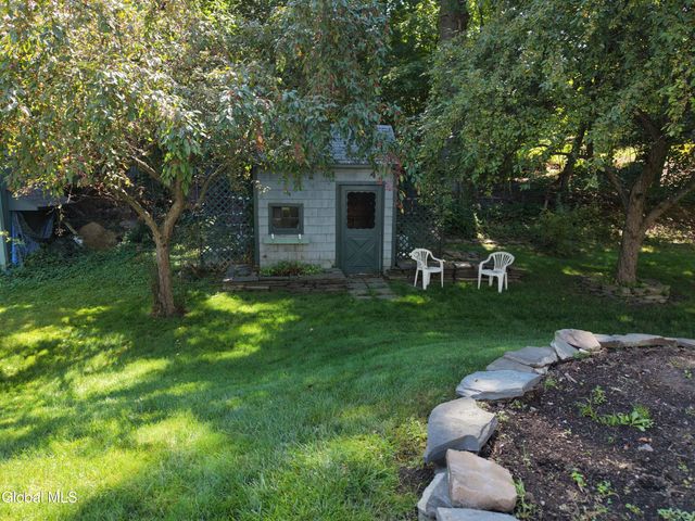 15 Freleigh Place, Coxsackie, NY 12051
