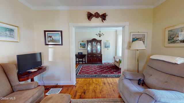 15 Freleigh Place, Coxsackie, NY 12051