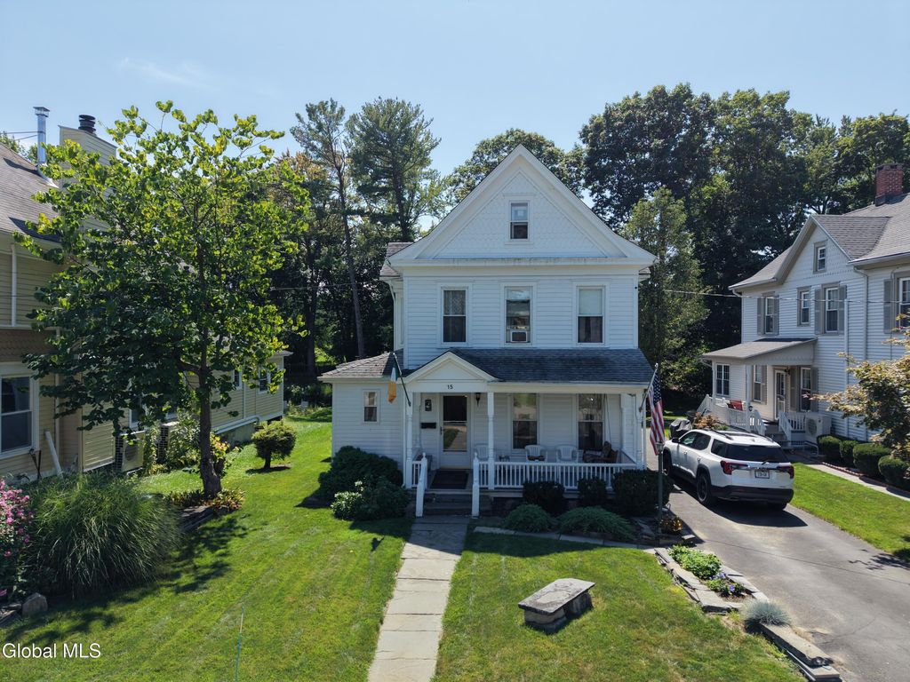 15 Freleigh Place, Coxsackie, NY 12051