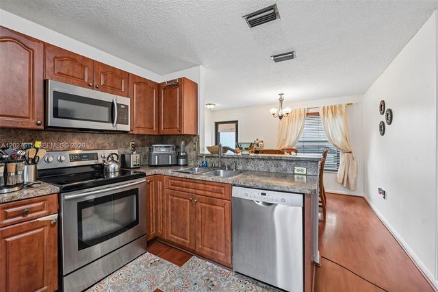 3461 Cluster Rd, Miramar, FL 33025