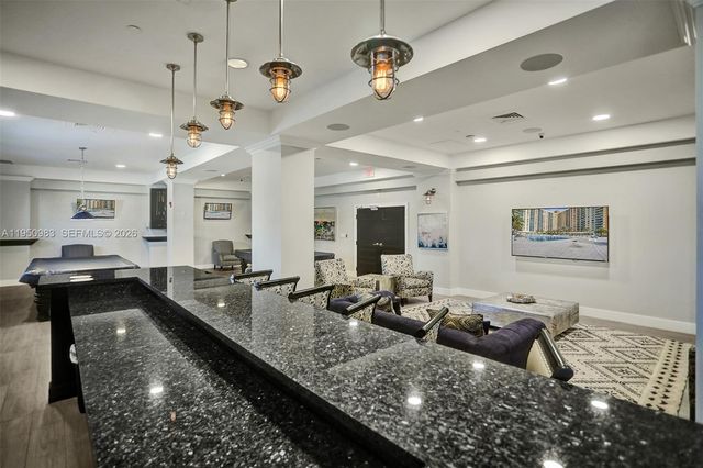 2501 S Ocean Dr L14, Hollywood, FL 33019