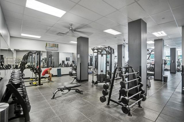 2501 S Ocean Dr L14, Hollywood, FL 33019