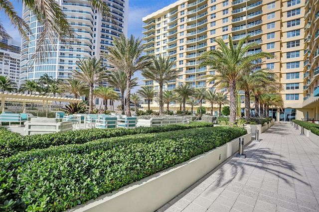 2501 S Ocean Dr L14, Hollywood, FL 33019