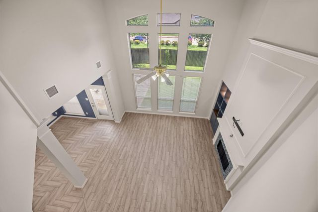 2207 Thistlerock Lane, Sugar Land, TX 77479