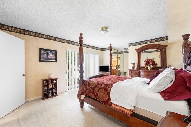 2005 20th Lane, Greenacres, FL 33463