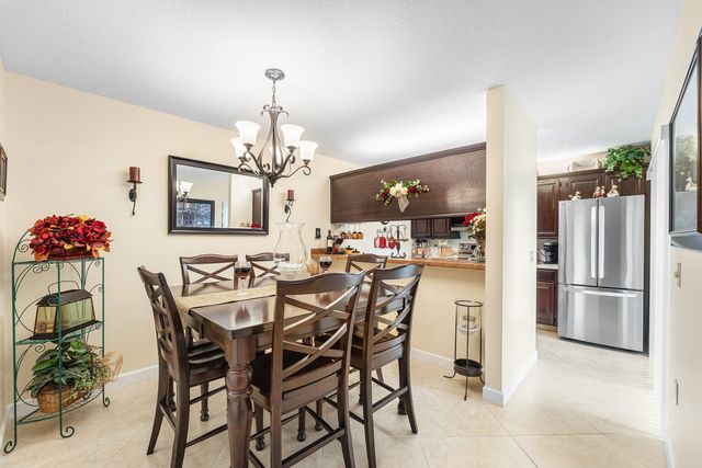 2005 20th Lane, Greenacres, FL 33463