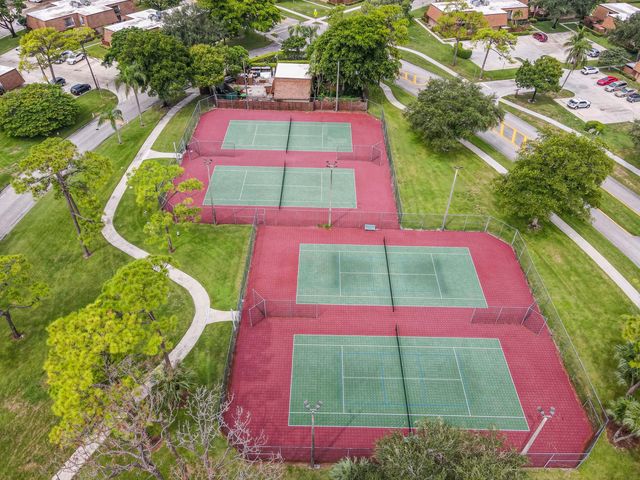 2005 20th Lane, Greenacres, FL 33463
