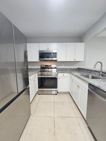 1545 Lake Crystal Drive D, West Palm Beach, FL 33411