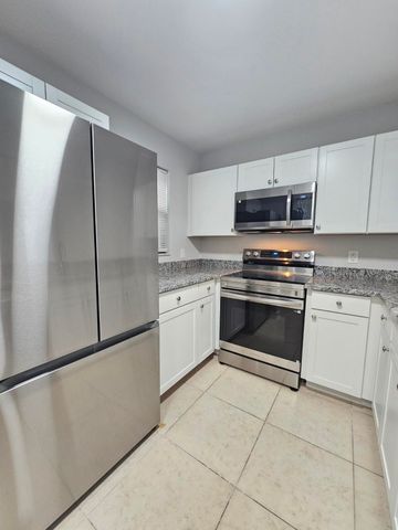 1545 Lake Crystal Drive D, West Palm Beach, FL 33411