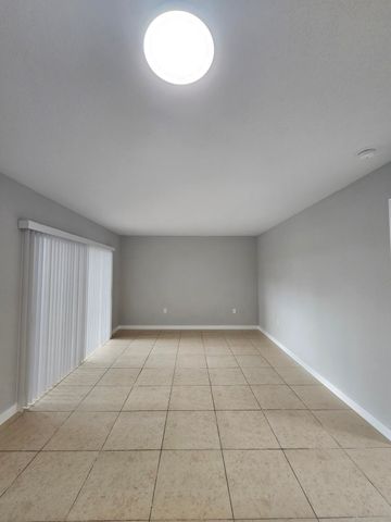 1545 Lake Crystal Drive D, West Palm Beach, FL 33411