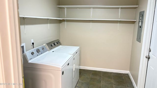 8036 DELAROCHE Drive, Jacksonville, FL 32210