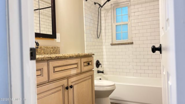 8036 DELAROCHE Drive, Jacksonville, FL 32210