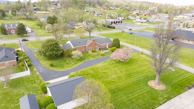 726 N Main Street, Monticello, KY 42633