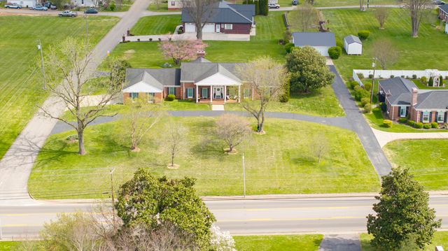 726 N Main Street, Monticello, KY 42633