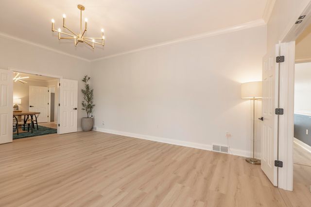 726 N Main Street, Monticello, KY 42633