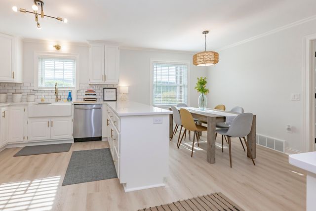 726 N Main Street, Monticello, KY 42633