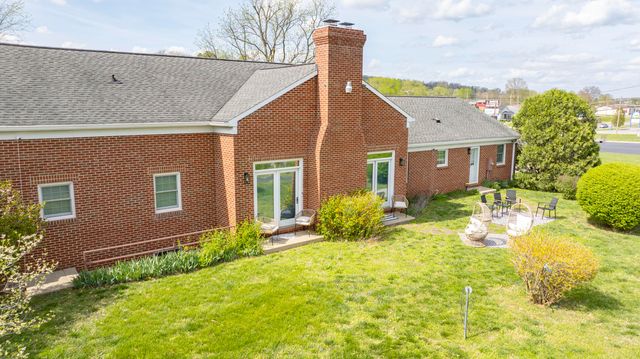 726 N Main Street, Monticello, KY 42633