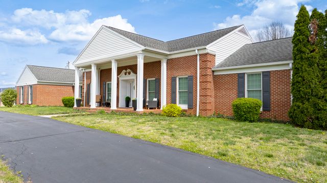 726 N Main Street, Monticello, KY 42633