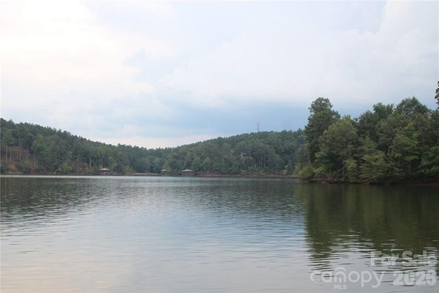 1792 Waters Edge Drive 61, Granite Falls, NC 28630