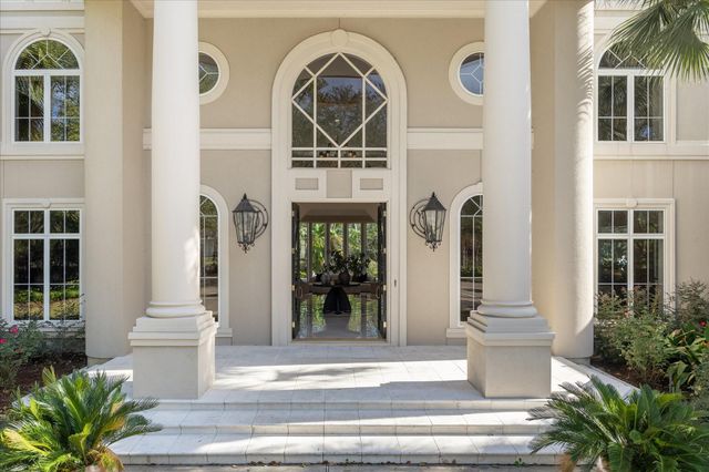 608 Little John Lane, Houston, TX 77024