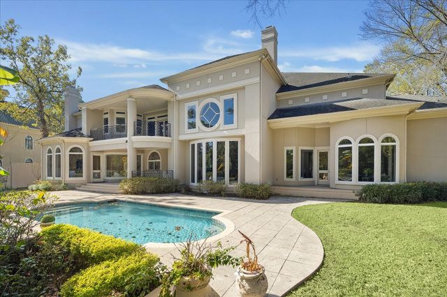 608 Little John Lane, Houston, TX 77024