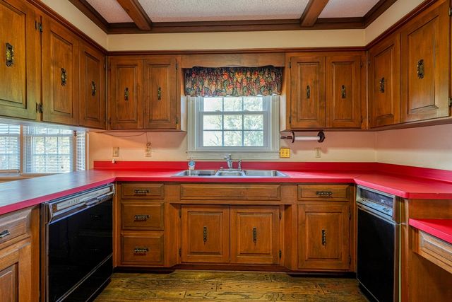 106 Lakeland Avenue, Moore, SC 29369
