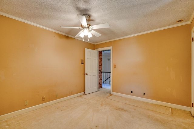 106 Lakeland Avenue, Moore, SC 29369