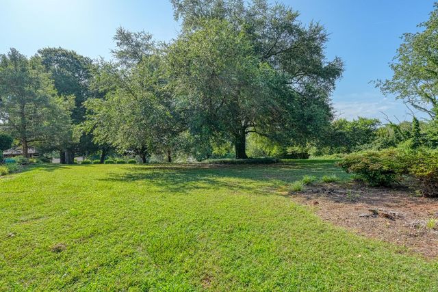 106 Lakeland Avenue, Moore, SC 29369