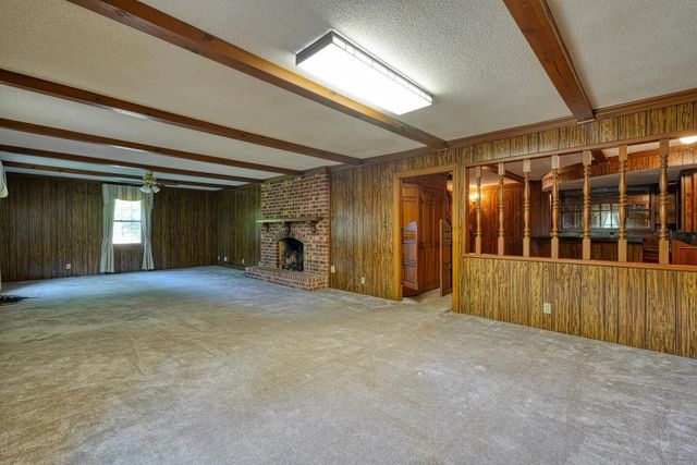 106 Lakeland Avenue, Moore, SC 29369