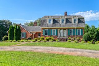 106 Lakeland Avenue, Moore, SC 29369