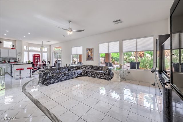 11008 Mission Lakes Avenue, Las Vegas, NV 89134