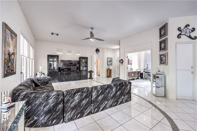 11008 Mission Lakes Avenue, Las Vegas, NV 89134