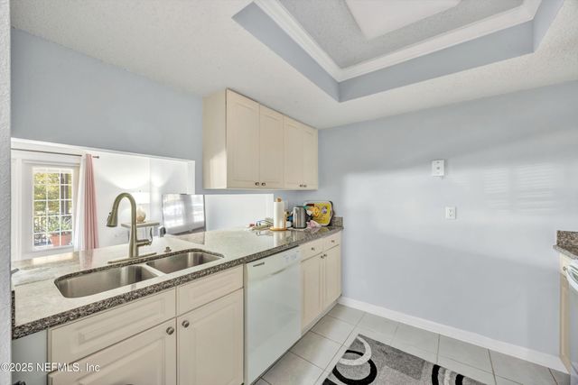 6528 VALEROSA Court 2, Jacksonville, FL 32217