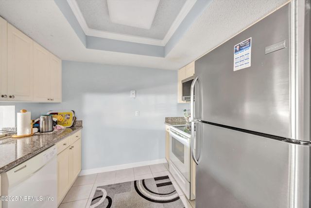 6528 VALEROSA Court 2, Jacksonville, FL 32217