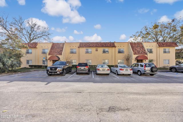 6528 VALEROSA Court 2, Jacksonville, FL 32217