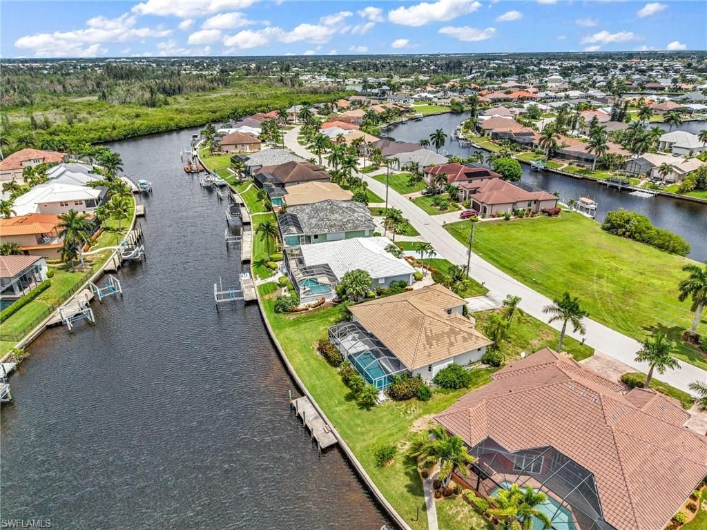 1352 Pine Siskin DR, PUNTA GORDA, FL 33950 — photo 3