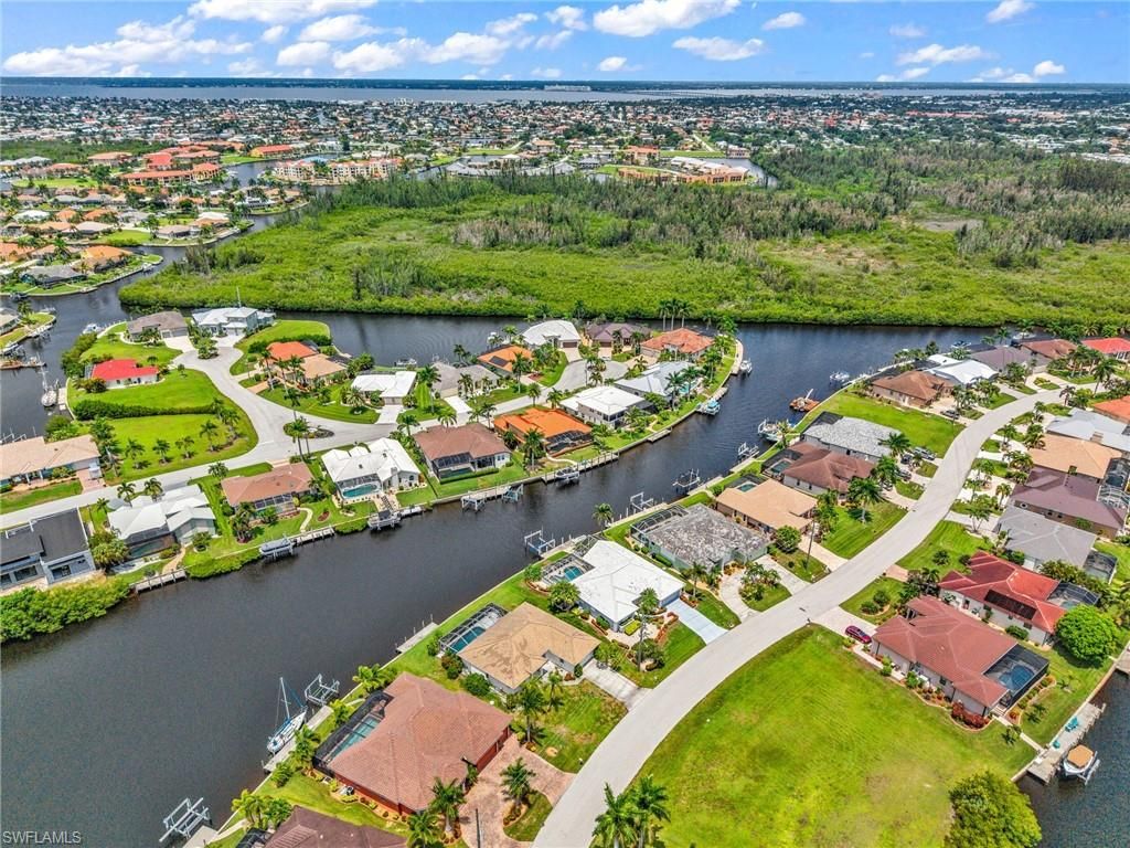 1352 Pine Siskin DR, PUNTA GORDA, FL 33950 — photo 5
