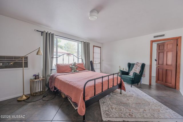 2040 N Campbell Avenue, Tucson, AZ 85719