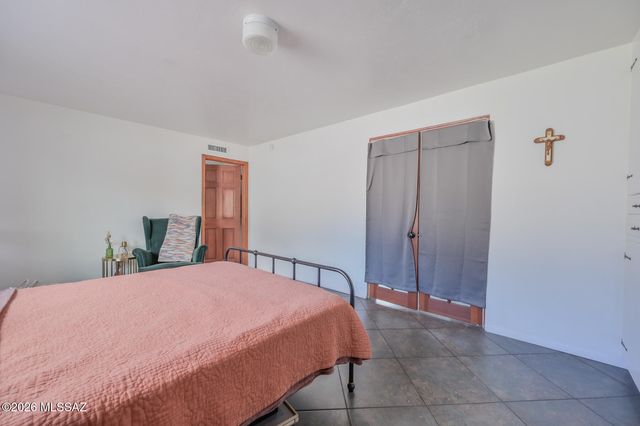 2040 N Campbell Avenue, Tucson, AZ 85719