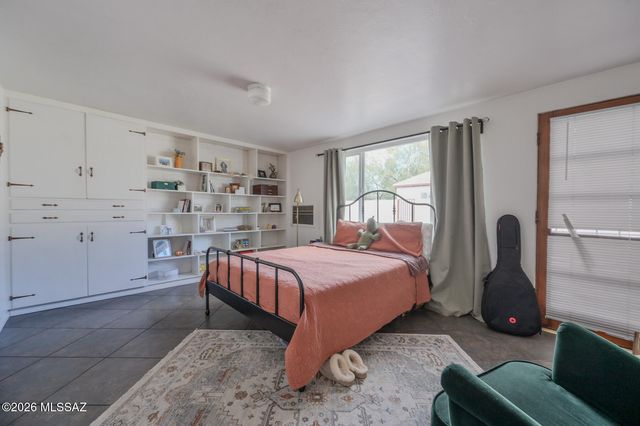 2040 N Campbell Avenue, Tucson, AZ 85719