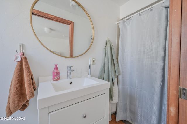 2040 N Campbell Avenue, Tucson, AZ 85719