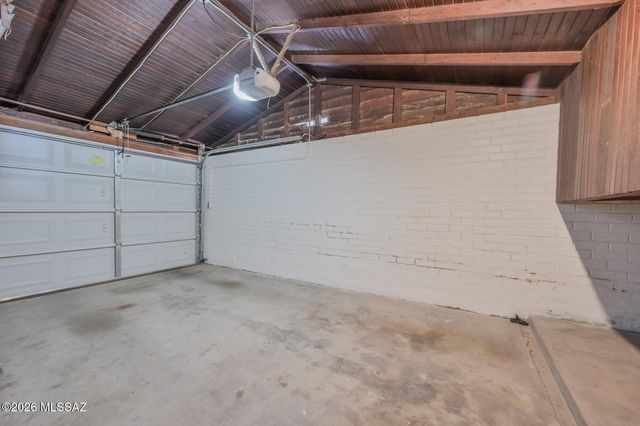 2040 N Campbell Avenue, Tucson, AZ 85719