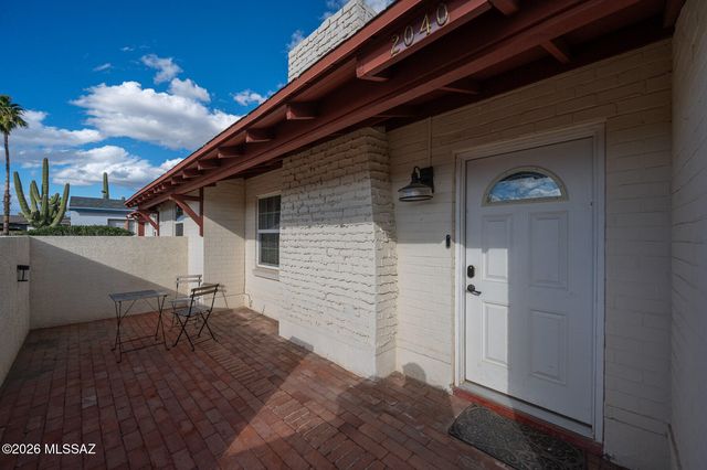2040 N Campbell Avenue, Tucson, AZ 85719