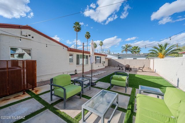 2040 N Campbell Avenue, Tucson, AZ 85719